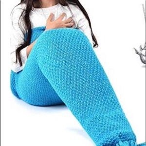 Mermaid Blanket NWOT Aqua Knit 56x28 never used